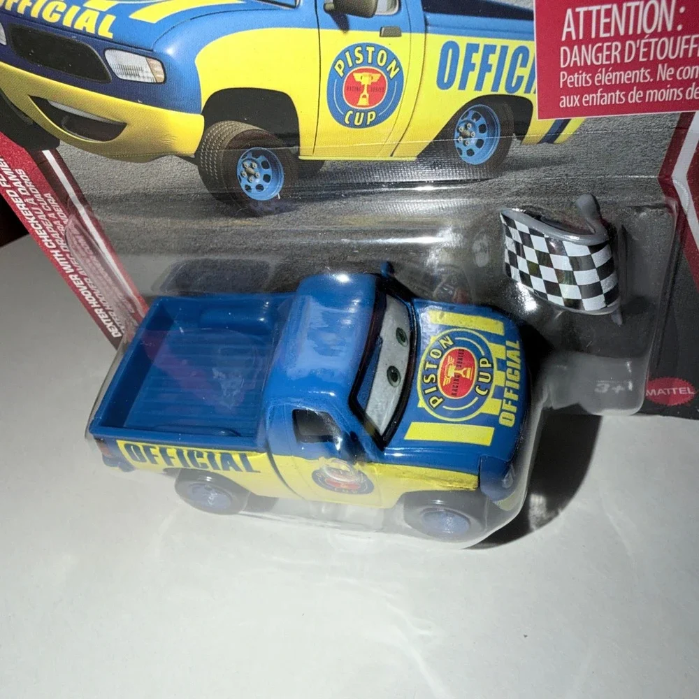 Disney Pixar Cars Dexter Hoover with Checkered Flag Die-Cast Truck HHV86 Mattel